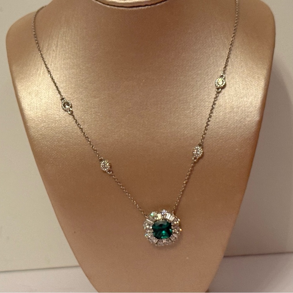 TOVA NECKLACE DIAMONIQUE CZ ROUND BAGUETTES SIMULATED EMERALD PENDANT STERLING - Picture 3 of 11